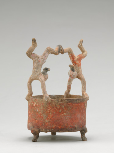 Tripod Vessel with Acrobats Balanced on Rim - Image 4