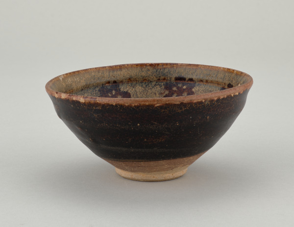 Tea Bowl Decorated Resist Pattern of Flower Blossoms