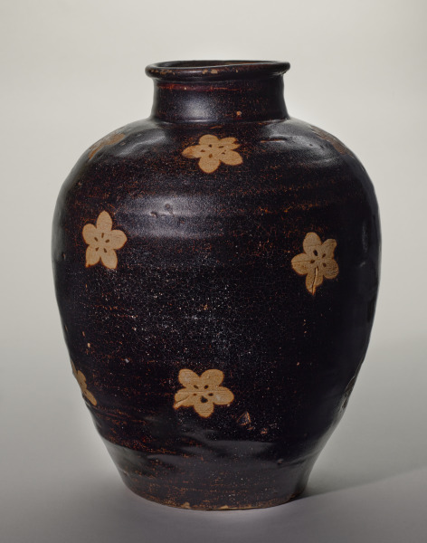 Wine Jar Decorated with Biscuit-Reserved Plum Blossoms - Image 3