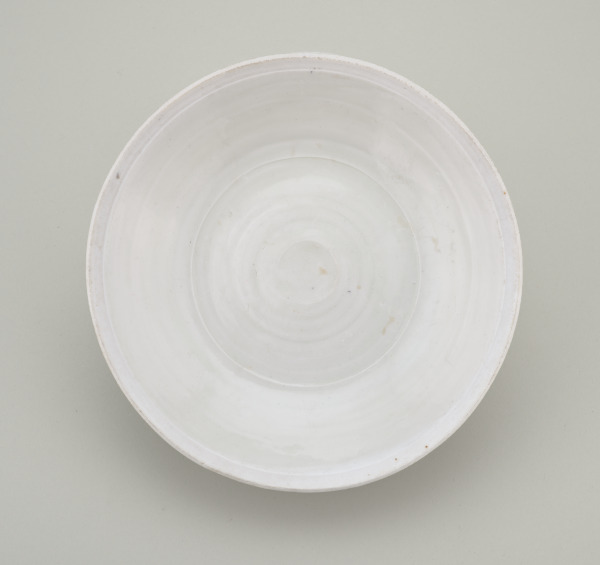 Dish with Molded Petals around Exterior