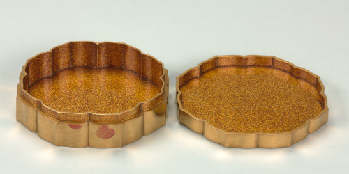 Box in the Form of a Chinese Tang Dynasty Foliate-Shaped Mirror - Image 2