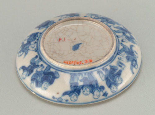 Covered Seal Paste Box Decorated with “100 Boys” Motif - Image 6