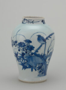 Vase with Design of Long-Tailed Magpie
