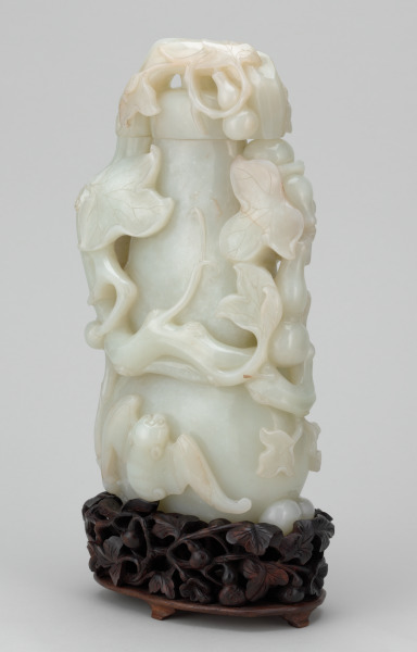 Covered Vase Decorated with Leafy Double Gourd Vine, Double Gourds and Bats - Image 3