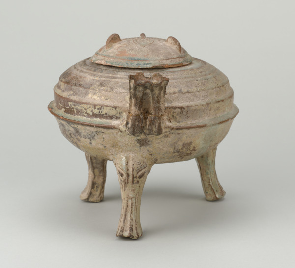 Covered Tripod (ding) with Elephant-Head legs - Image 3