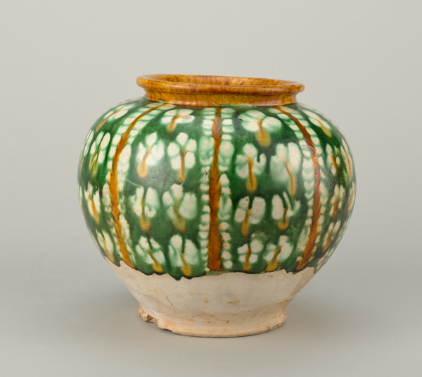 Jar Decorated with Resist Motif - Image 6