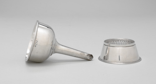 Wine Funnel with Strainer - Image 3