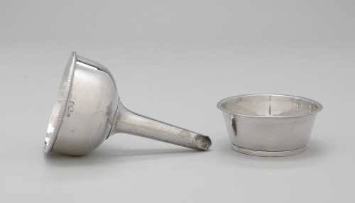 Wine Funnel with Strainer - Image 2