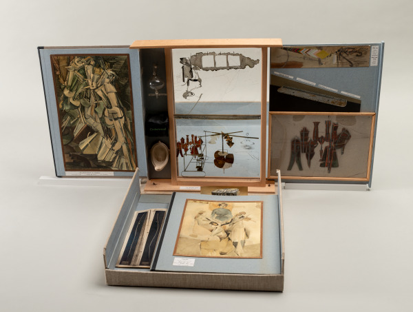 Boîte-en-valise (From or by Marcel Duchamp or Rrose Sélavy) - Image 7