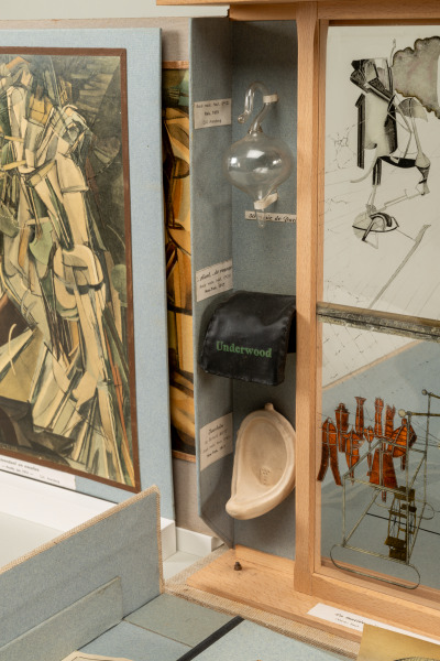 Boîte-en-valise (From or by Marcel Duchamp or Rrose Sélavy) - Image 5