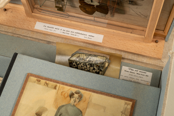 Boîte-en-valise (From or by Marcel Duchamp or Rrose Sélavy) - Image 2