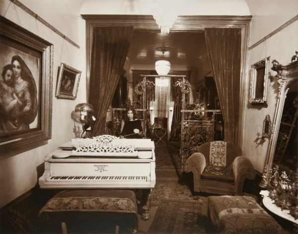 THE HEIRESS, HARLEM, 1938