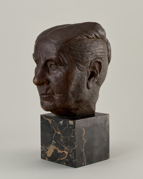 Head of Grandmother - Image 5