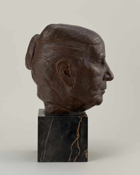 Head of Grandmother - Image 3
