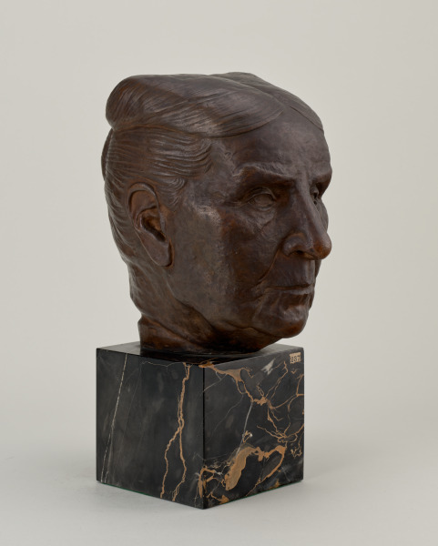 Head of Grandmother - Image 2