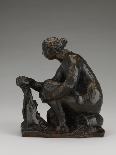 SMALL STOOPING WASHERWOMAN