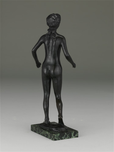 Walking Nude - Image 4