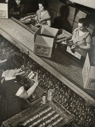 The Making of Ball Jars in Muncie, Indiana - Image 2