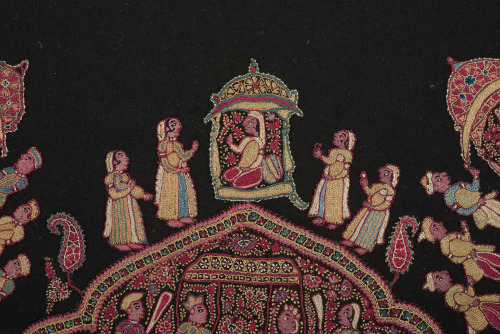 Embroidered Pictorial Shawl (Amlikar) - Image 13