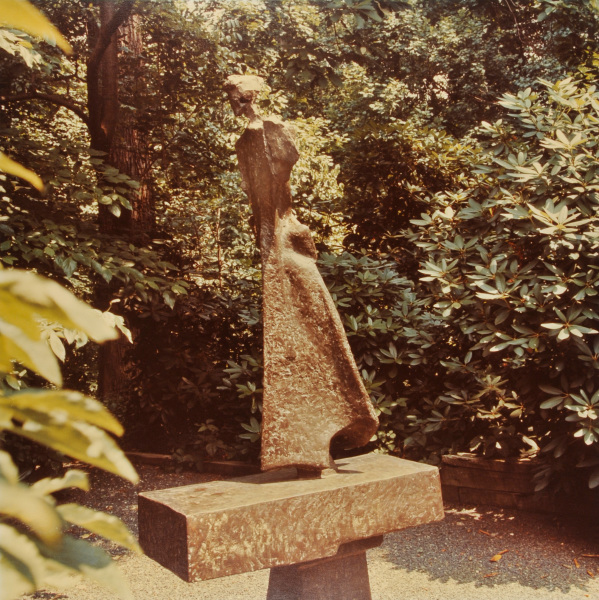 Negri – La Grande Allegra. Photograph taken in The Wurtzburger Sculpture Garden (original site, Timberlane) - Image 2