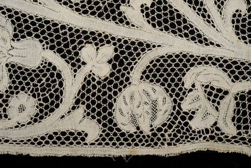 Milanese Bobbin Lace Flounce for an Alb - Image 45