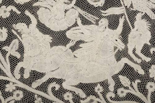 Milanese Bobbin Lace Flounce for an Alb - Image 40