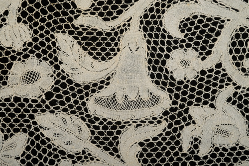 Milanese Bobbin Lace Flounce for an Alb - Image 35