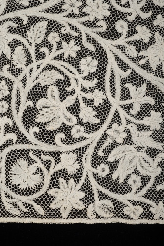 Milanese Bobbin Lace Flounce for an Alb - Image 9
