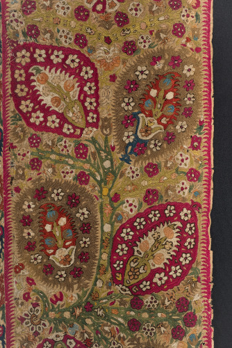 Bedspread or Cover of Yannina Embroidered Borders - Image 5