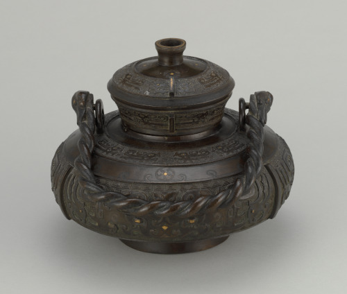 Archaistic Covered Censer in Hu Wenming Style - Image 3