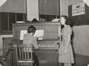 Local Singer Entertaining at Jaycee Buffet Supper, Eufaula, Oklahoma, Feb 1940