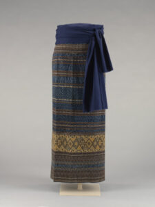 Li Chinese Skirt with Embroidered Band