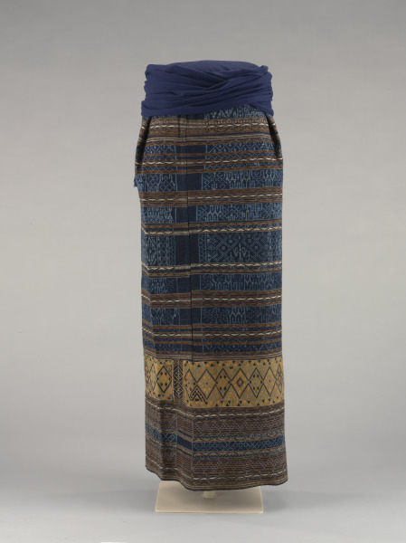Li Chinese Skirt with Embroidered Band - Image 7