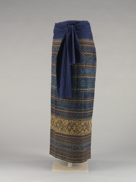Li Chinese Skirt with Embroidered Band - Image 3