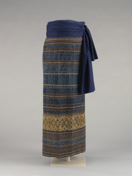 Li Chinese Skirt with Embroidered Band - Image 2