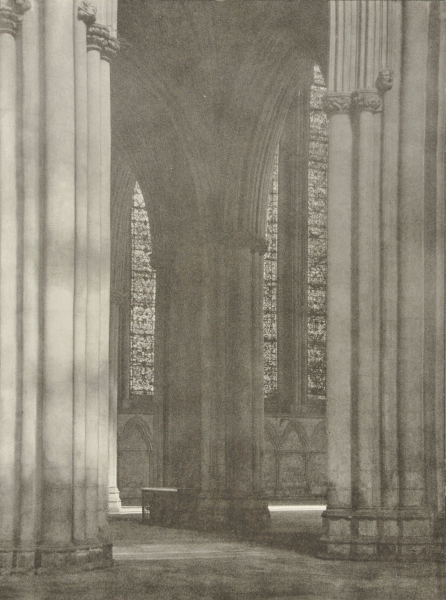 YORK MINSTER: INTO THE NORTH TRANSEPT