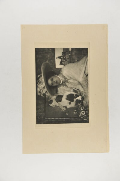 Frau Ludwig von Hohlwein