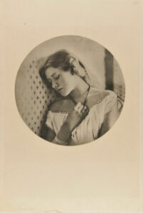 Ellen Terry, at the Age of Sixteen