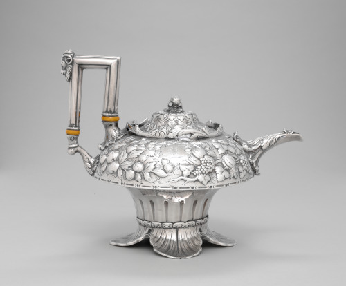 Teapot - Image 4