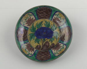 Ko-Kutani Style Large Dish with Floral Decoration