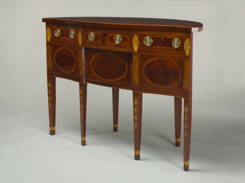 Serpentine-front Demilune Sideboard - Image 2