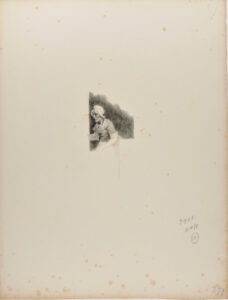 Vieille femme vue à mi corps