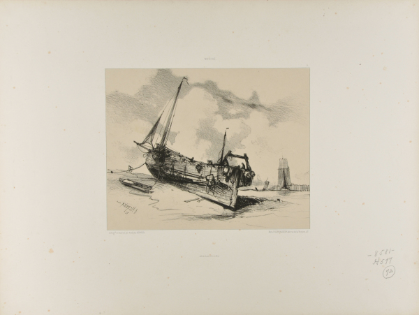 Barque à sec à l’embouchure d’une rivière, un petit canot à côté