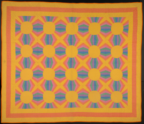 "JAPANESE LANTERNS VARIATION" QUILT