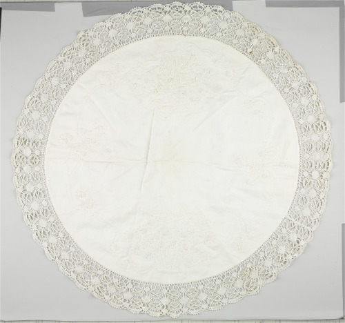 Centerpiece Decorated in Cord-work Embroidery - Image 2