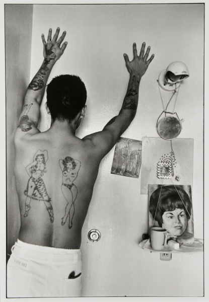 Prison tattoos, The Walls - Image 3