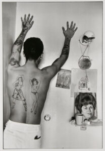 Prison tattoos, The Walls