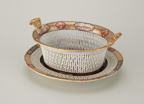 Export Basket and Stand Decorated with Scenes of Chinese Women - Image 4