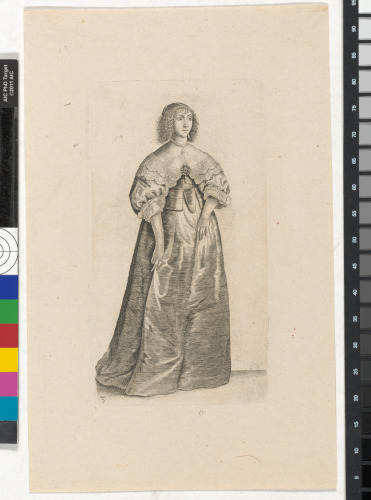 LADY WITH LARGE JEWEL