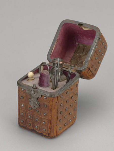 Sewing Box with Implements - Image 2